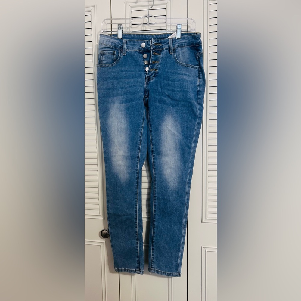 High-Rise Light Wash Blue Jeans Size M